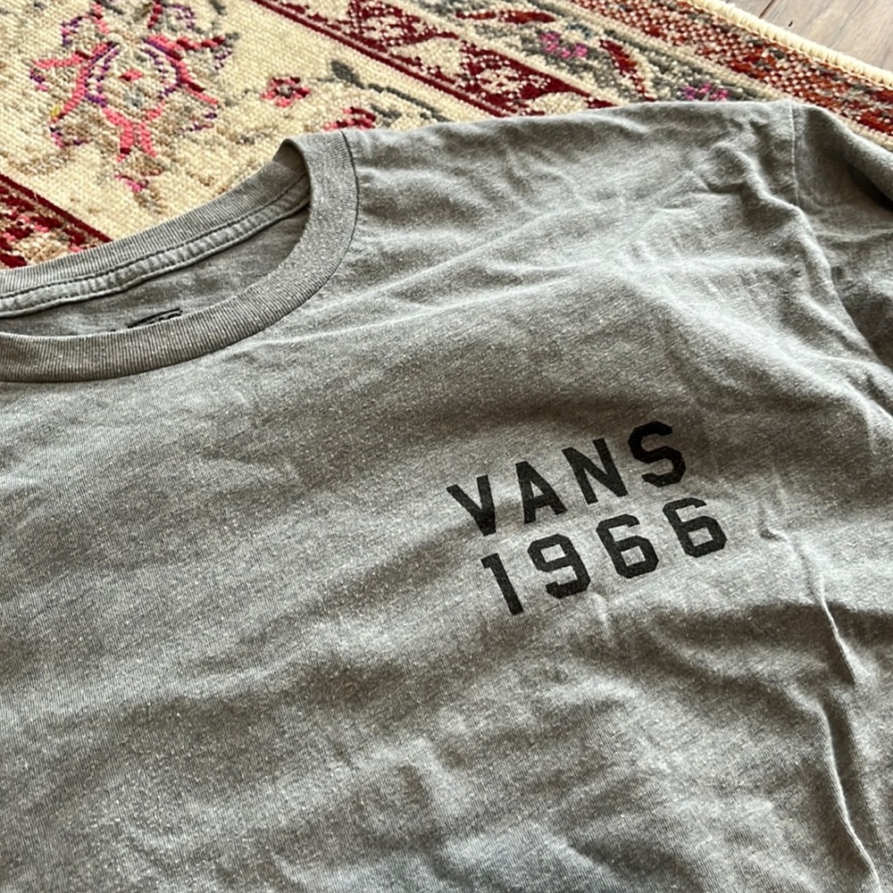 VANS LONGSLEEVE GRAY TSHIRT